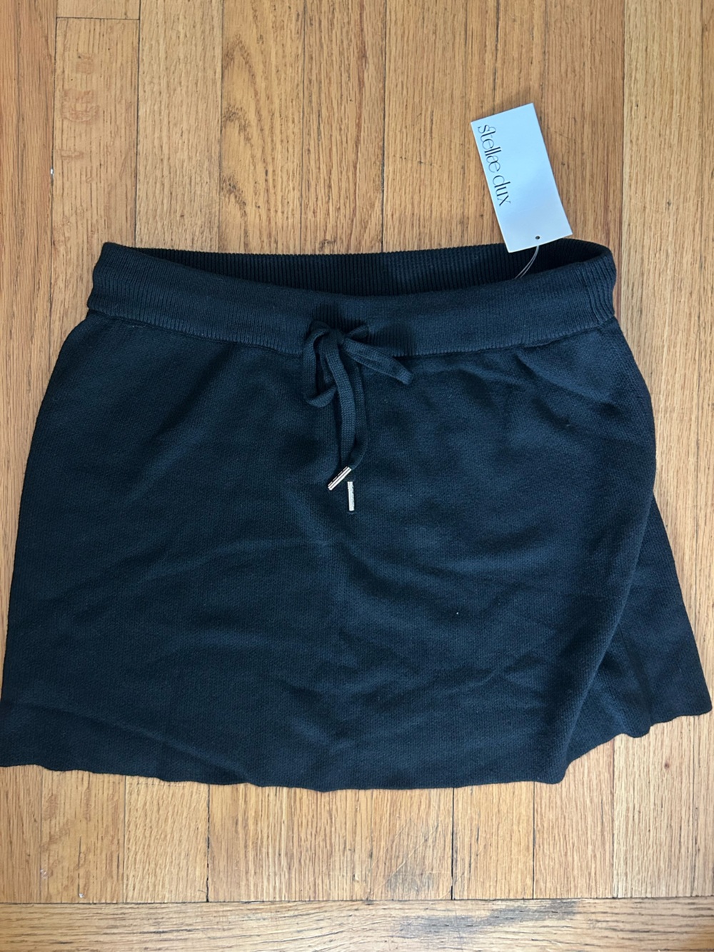 NWT Stellae dux Black Knit Drawstring Mini Skirt